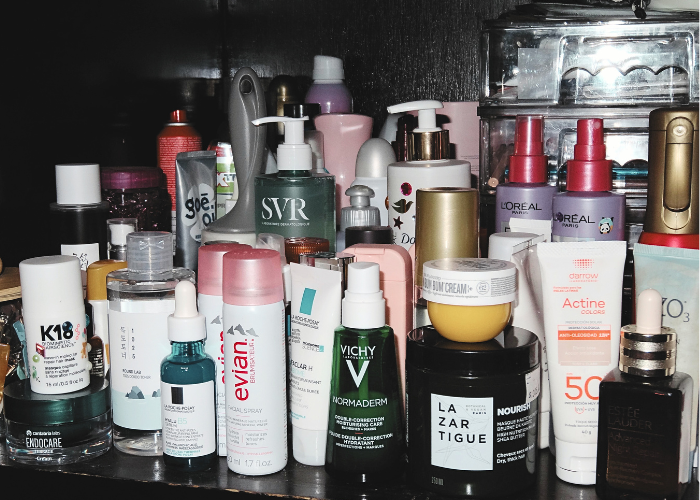 Emma Duarte comparte tips de maquillaje, moda y estilo de vida en sus redes. 